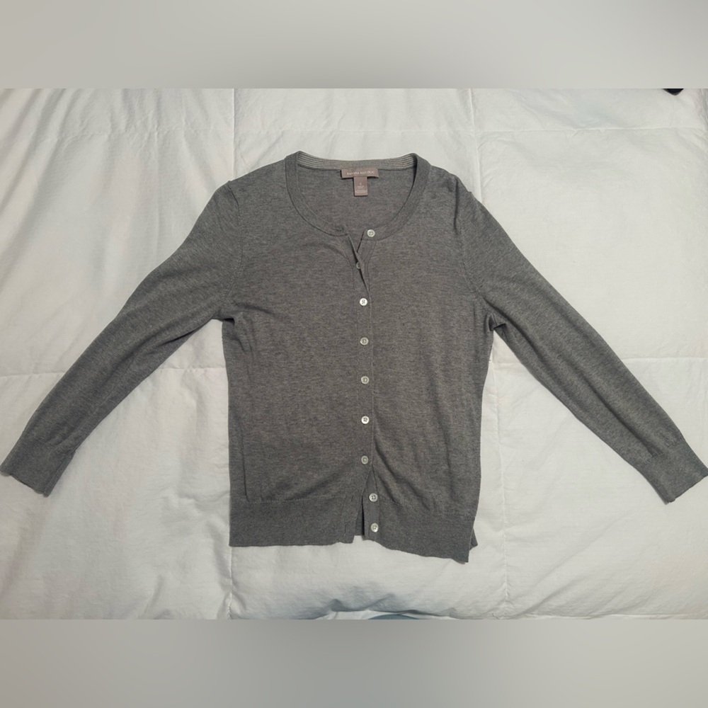 Bana republic gray button-up cardigan